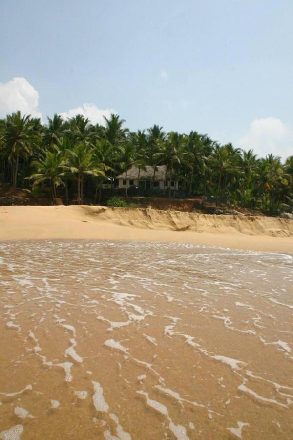 Karikkathi Beach House تريفِندرم المظهر الخارجي الصورة